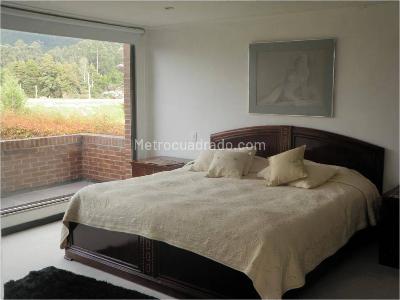 Casa de 4 alcobas en venta en Hacienda San Simon, Bogotá, 330 m² · foto 14 de 18