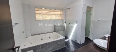 Casa de 5 alcobas en venta en Hacienda San Sebastian, Bogotá, 410 m² · foto 15 de 18