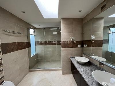 Casa de 3 alcobas en venta en Bogota| San Jose De Bavaria, Bogotá, 320 m² · foto 12 de 18