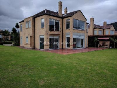 Casa de 3 alcobas en venta en Hacienda San Simon, Bogotá, 350 m² · foto 4 de 19