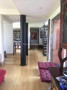 Casa de 4 alcobas en venta en Hacienda San Sebastian, Bogotá, 278 m² · foto 6 de 17