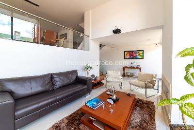 Casa de 4 alcobas en venta en Bosque De Pinos, Bogotá, 339 m² · foto 6 de 20