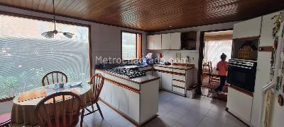 Casa de 3 alcobas en venta en Hacienda San Simon, Bogotá, 250 m² · foto 2 de 14
