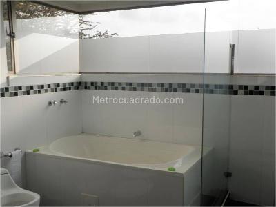 Casa de 4 alcobas en venta en Hacienda San Simon, Bogotá, 330 m² · foto 16 de 18