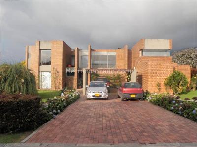 Casa de 4 alcobas en venta en Hacienda San Simon, Bogotá, 330 m² · foto 18 de 18