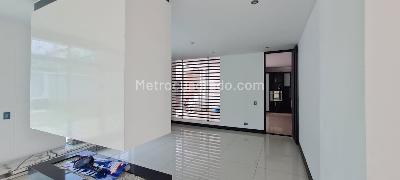 Casa de 4 alcobas en venta en San Jose De Bavaria, Bogotá, 530 m² · foto 9 de 19
