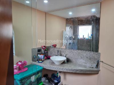 Casa de 4 alcobas en venta en San Jose De Bavaria, Bogotá, 410 m² · foto 12 de 20