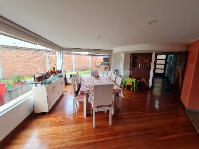 Casa de 4 alcobas en venta en San Jose De Bavaria, Bogotá, 410 m² · foto 3 de 20