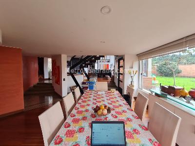 Casa de 4 alcobas en venta en San Jose De Bavaria, Bogotá, 410 m² · foto 5 de 20