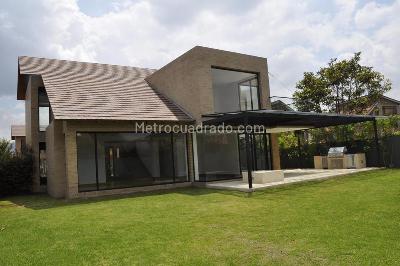 Casa de 4 alcobas en venta en Bogota| San Jose De Bavaria, Bogotá, 570 m² · foto 1 de 19