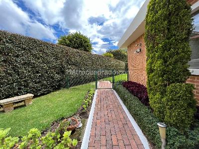 Casa de 4 alcobas en venta en Hacienda San Simon, Bogotá, 350 m² · foto 17 de 18