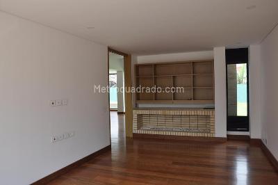 Casa de 4 alcobas en venta en San Jose De Bavaria, Bogotá, 470 m² · foto 9 de 19