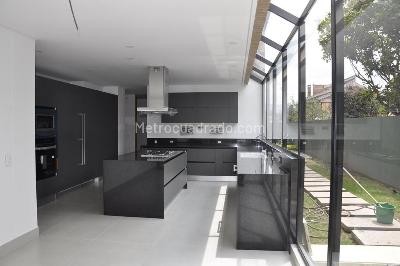 Casa de 4 alcobas en venta en San Jose De Bavaria, Bogotá, 470 m² · foto 5 de 19