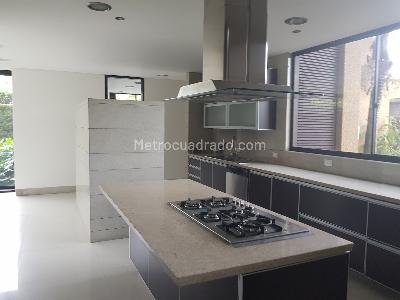 Casa de 5 alcobas en venta en Hacienda San Simon, Bogotá, 480 m² · foto 3 de 20