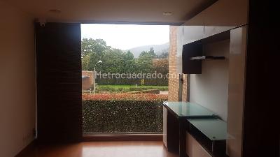 Casa de 4 alcobas en venta en Hacienda San Simon, Bogotá, 400 m² · foto 9 de 17