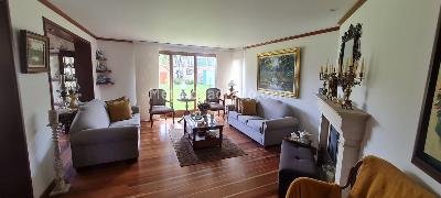 Casa de 3 alcobas en venta en San Jose De Bavaria, Bogotá, 400 m² · foto 4 de 16