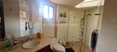 Casa de 3 alcobas en venta en San Jose De Bavaria, Bogotá, 400 m² · foto 9 de 16