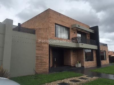 Casa de 5 alcobas en venta en Hacienda San Simon, Bogotá, 550 m² · foto 19 de 20