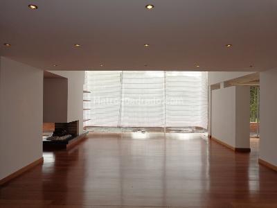 Casa de 4 alcobas en venta en Hacienda San Simon, Bogotá, 706 m² · foto 3 de 20
