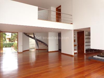 Casa de 4 alcobas en venta en Hacienda San Simon, Bogotá, 706 m² · foto 4 de 20