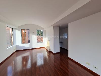 Casa de 4 alcobas en venta en San Jose De Bavaria, Bogotá, 420 m² · foto 13 de 20