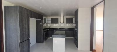Casa de 4 alcobas en venta en Hacienda San Simon, Bogotá, 480 m² · foto 5 de 19