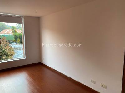 Casa de 4 alcobas en venta en San Jose De Bavaria, Bogotá, 540 m² · foto 16 de 20