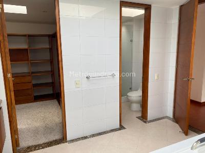 Casa de 4 alcobas en venta en San Jose De Bavaria, Bogotá, 540 m² · foto 18 de 20
