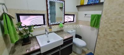 Casa de 4 alcobas en venta en San Jose De Bavaria, Bogotá, 340 m² · foto 14 de 18