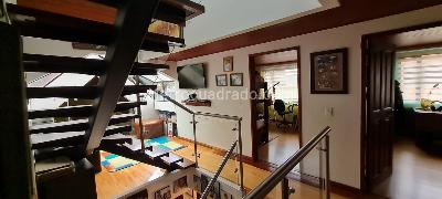 Casa de 4 alcobas en venta en San Jose De Bavaria, Bogotá, 340 m² · foto 6 de 18