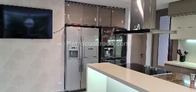 Casa de 4 alcobas en venta en Hacienda San Simon, Bogotá, 320 m² · foto 3 de 19