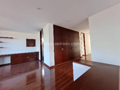 Casa de 4 alcobas en venta en San Jose De Bavaria, Bogotá, 420 m² · foto 11 de 19