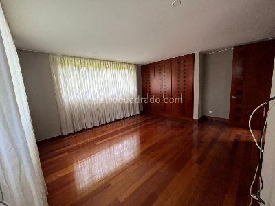 Casa de 4 alcobas en venta en Hacienda San Simon, Bogotá, 438 m² · foto 13 de 17