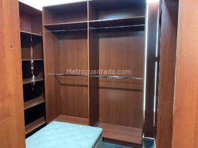Casa de 4 alcobas en venta en Hacienda San Simon, Bogotá, 438 m² · foto 2 de 17