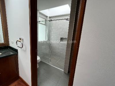 Casa de 4 alcobas en venta en Hacienda San Simon, Bogotá, 240 m² · foto 9 de 20
