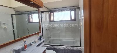 Casa de 4 alcobas en venta en San Jose De Bavaria, Bogotá, 300 m² · foto 18 de 20