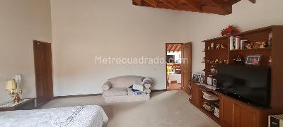Casa de 4 alcobas en venta en San Jose De Bavaria, Bogotá, 300 m² · foto 9 de 20