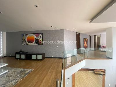Casa de 4 alcobas en venta en San Jose De Bavaria, Bogotá, 450 m² · foto 10 de 19
