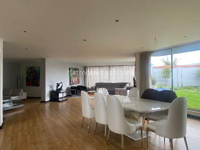 Casa de 4 alcobas en venta en San Jose De Bavaria, Bogotá, 450 m² · foto 17 de 19