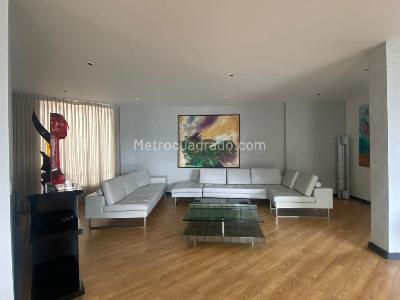 Casa de 4 alcobas en venta en San Jose De Bavaria, Bogotá, 450 m² · foto 8 de 19