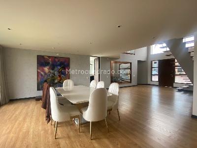 Casa de 4 alcobas en venta en San Jose De Bavaria, Bogotá, 450 m² · foto 9 de 19