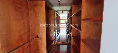 Casa de 4 alcobas en venta en Hacienda San Simon, Bogotá, 384 m² · foto 10 de 20