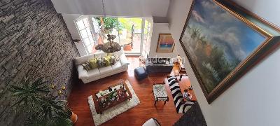 Casa de 4 alcobas en venta en San Jose De Bavaria, Bogotá, 286 m² · foto 1 de 19