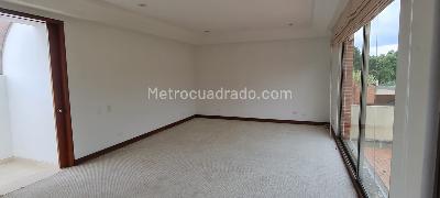 Casa de 4 alcobas en venta en Hacienda San Simon, Bogotá, 300 m² · foto 3 de 20