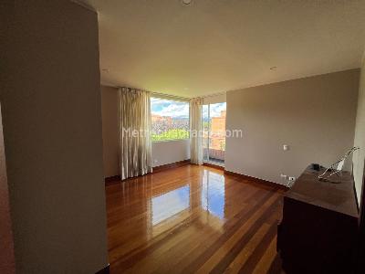 Casa de 4 alcobas en venta en Hacienda San Simon, Bogotá, 438 m² · foto 10 de 17