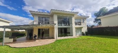 Casa de 4 alcobas en venta en Hacienda San Simon, Bogotá, 480 m² · foto 1 de 19
