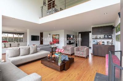 Casa de 4 alcobas en venta en Hacienda San Simon, Bogotá, 380 m² · foto 2 de 19