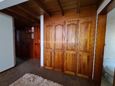 Casa de 4 alcobas en venta en San Jose De Bavaria, Bogotá, 320 m² · foto 14 de 20