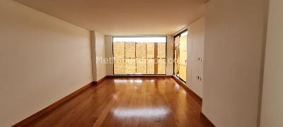Casa de 4 alcobas en venta en San Jose De Bavaria, Bogotá, 500 m² · foto 10 de 18