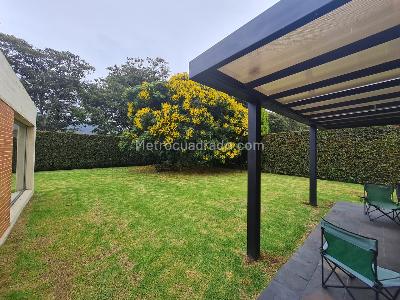 Casa de 4 alcobas en venta en Hacienda San Simon, Bogotá, 260 m² · foto 14 de 17